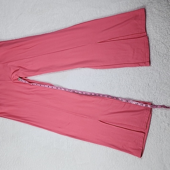Talulah Super Soft Pink Split Hem Wide Leg Sweatpants With Pockets - Picture 7 of 14